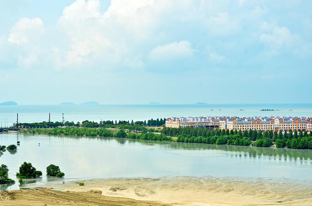 Jetty Suites Apartments Malacca Bagian luar foto